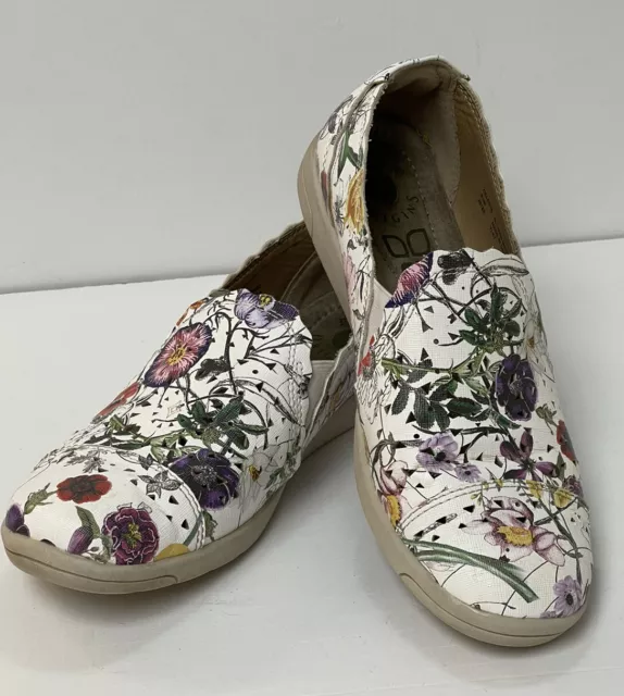 Earth Origins “Celeste” Sz 9.5 White Floral Vegan Laser Cut Slip On Casual Shoes