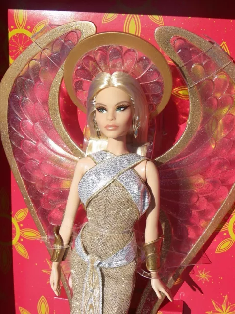 Barbie x BOB MACKIE Holiday Angel Ange Noel 2022 Mattel HCC00 poupée boite NRFB 3