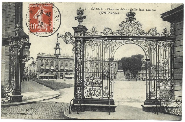 CPA"" NANCY - Place Stanislas - Jean Lamour Grill