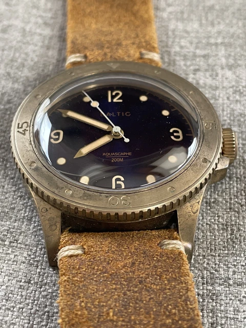 Baltic Bronze Aquascaphe Watch w/Blue Dial & extra straps