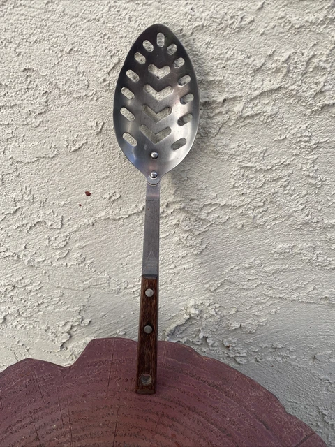 Cuchara para servir ranurada HouseHold Japón ~ Acero inoxidable con mango de madera - 12" de largo - De colección
