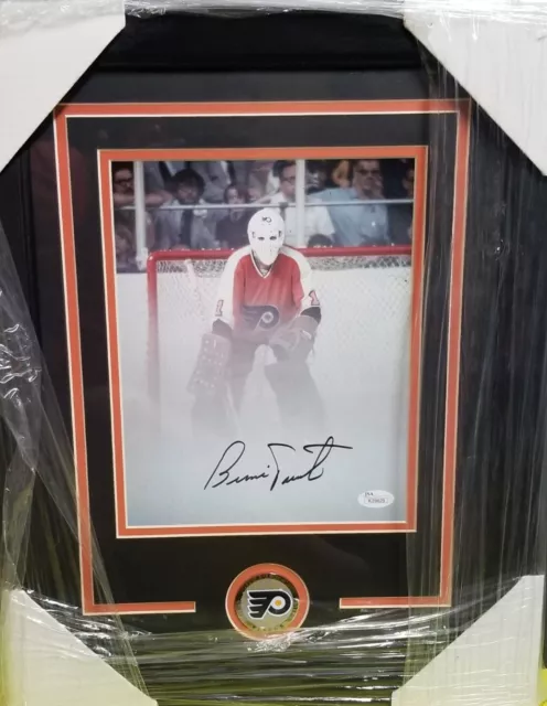 BERNIE PARENT Philadelphia FLYERS SIGNED AUTO FRAMED 8 X 10 HOF PHOTO JSA