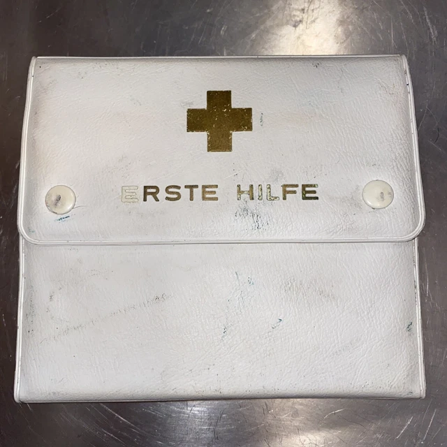 alte Erste Hilfe Tasche Sechziger Jahre Mit Inhalt