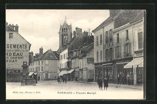 CPA Dormans, Place du Marché