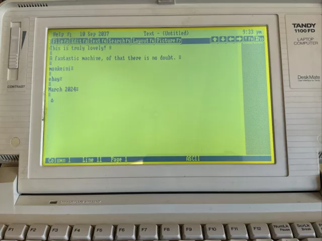 Tandy 1100FD Vintage Dos Laptop mit DeskMate