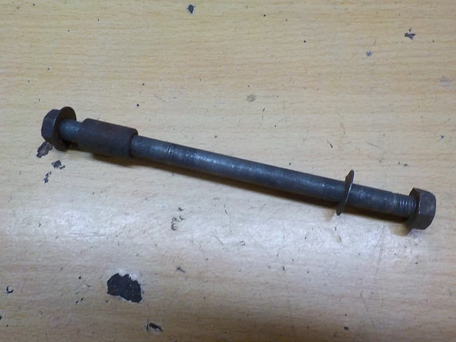 Boulon de fixation supérieure moteur pour Mobylette Motobécane