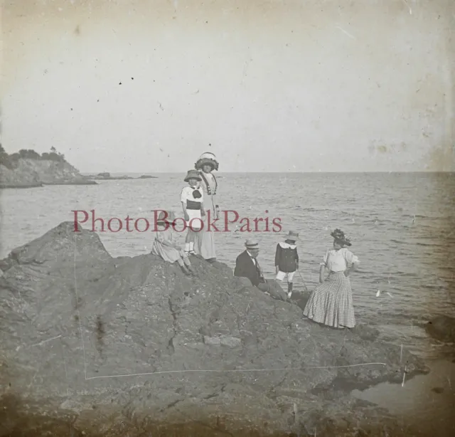 FRANCE Family Holiday Sea c1905 Photo Glass Plate Stereo Vintage V33L6n11