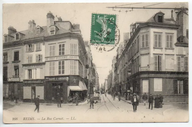 REIMS - Marne - CPA 51 - les rues - la rue Carnot - commerce au chat perçant