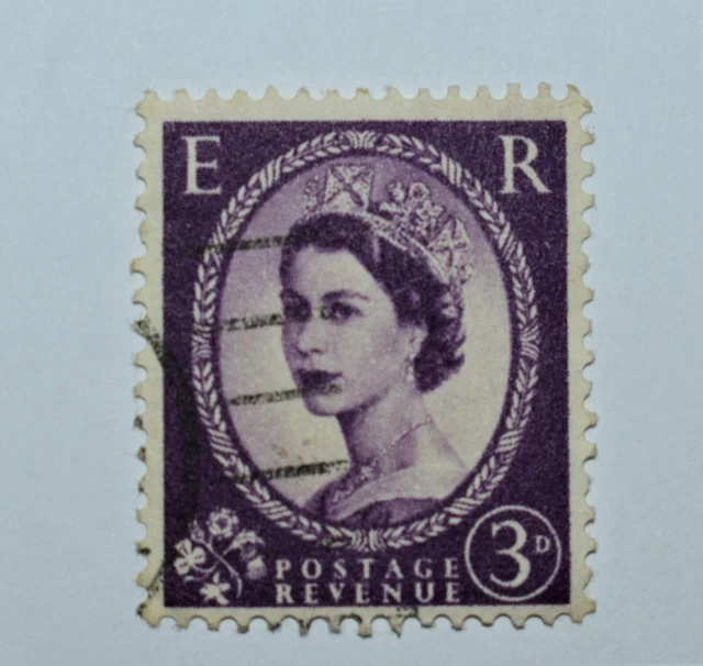 VINTAGE E R Wilding Queen Elizabeth II Postage Stamp Purple 1957