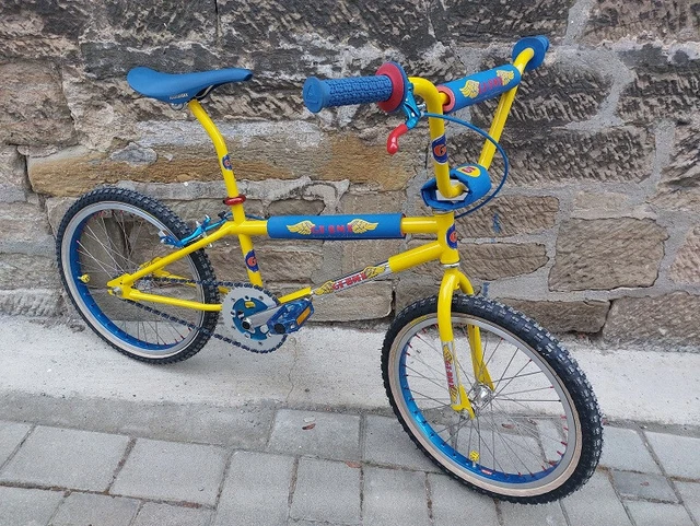 BMX OLDSCHOOL GT 85 Mach One Pro Series Santa Ana bike old school