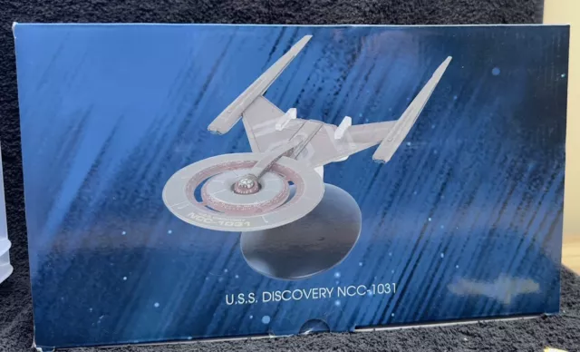 Eaglemoss XL Star Trek USS Discovery NCC-1031 XL