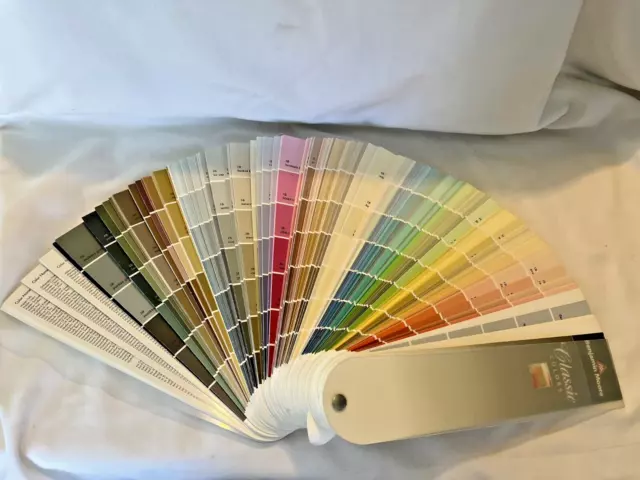 BENJAMIN MOORE CLASSIC COLORS  Paint Color Snap Samples Fan Deck 2002