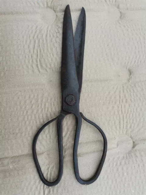 Antique primitive wrought iron scissors from the 19th century Old cutting scisso
