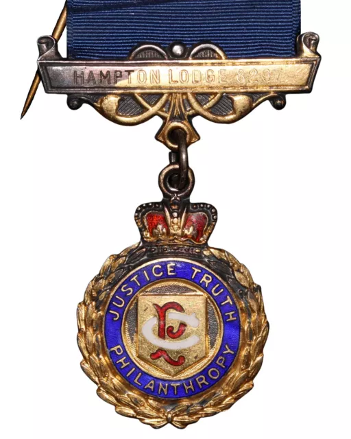 1958 Hampton Lodge 8297 Samuel Thomas Masonic Silver Medal