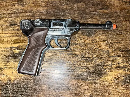 CAP GUN - 124/6 - Gonher Police Pistol 8 Shots