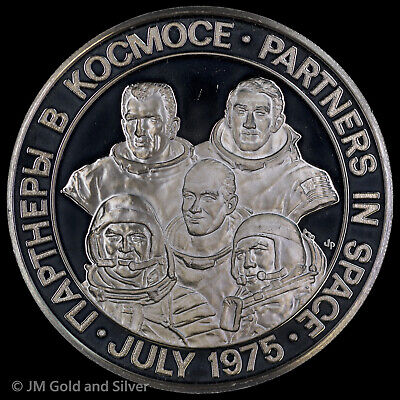 Franklin Mint USA & Russia Partners in Space Apollo July 1975 .925 Silver Medal
