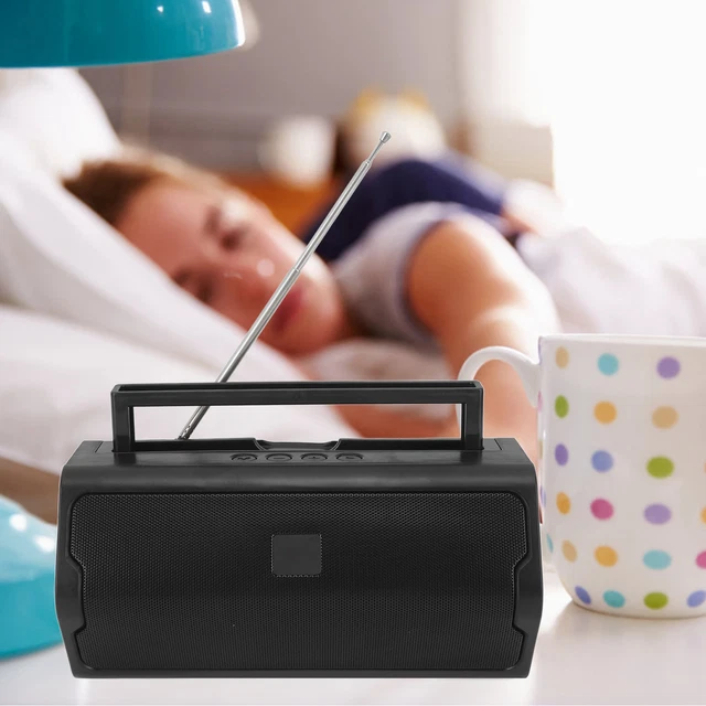 Portable Battery Operated Radio AM FM Radio Wireless Transmission For