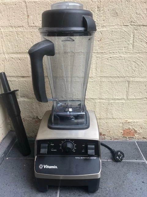 VITAMIX TOTAL NUTRITION Center 1200W 10-Speed Blender VM0109 EUR