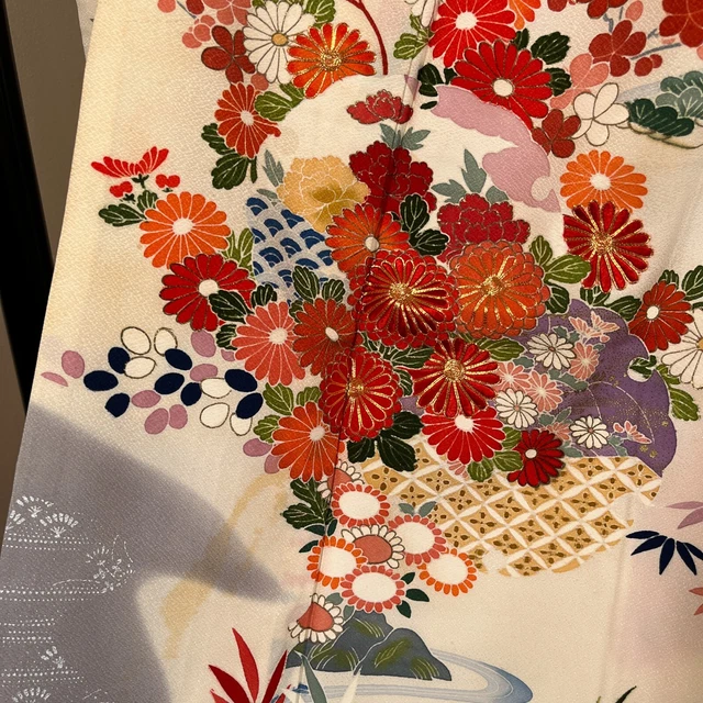 K3011172 Japanese Kimono Silk Furisode Embroidery 3