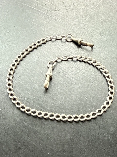 Ancienne Leontine Ou Chatelaine Française En Métal Argenté E