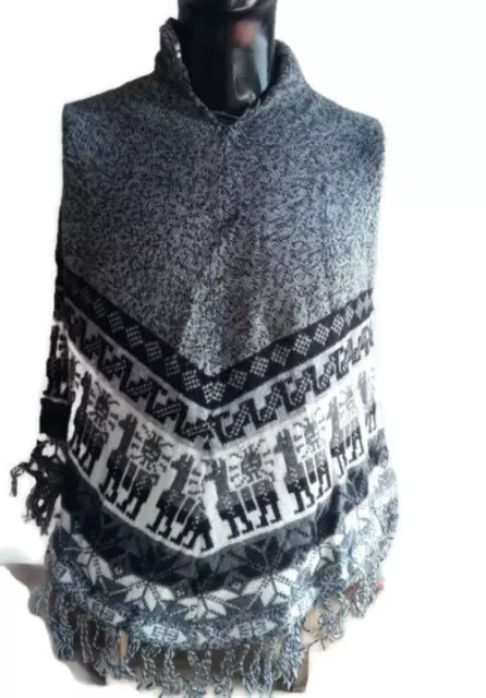 Peruvian Poncho for Women Handmade in Natural Alpaca Wool Cordillara Andina Cusc