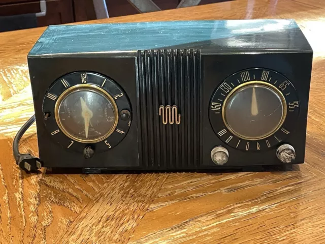 Vintage 1950 MOTOROLA 5 Tube Clock Radio Model 51C RARE