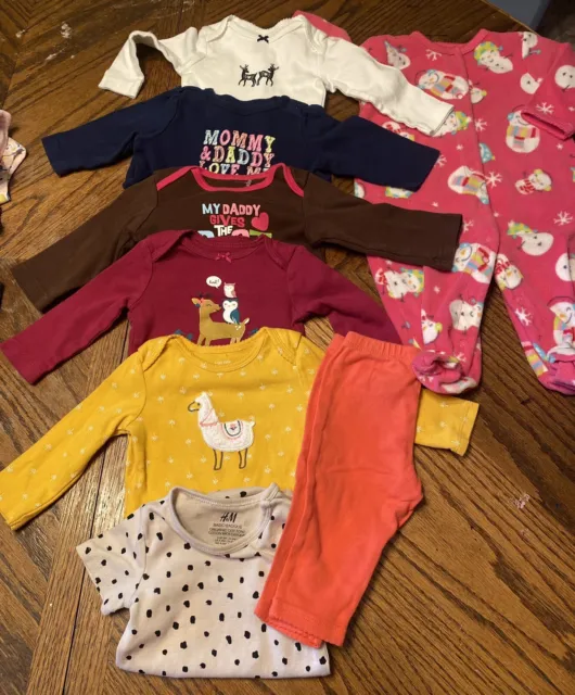 Baby Girl Size 6 Months - Lot Of 8 - L/S Body Suits, Sleeper, Pants - Carter’s