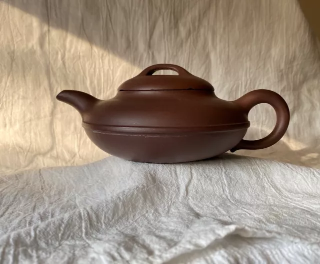 Vintage Chinese Yixing Zisha Pottery Clay Teapot Tea Pot 線圓 中國宜興 老紫泥？