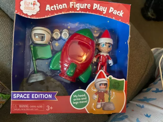The Elf on the Shelf Action Figure Play Pack Space Edition Spaceship Suit Helmet