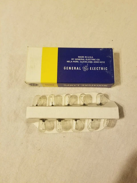 Pack of 10 NEW GE 757 Miniature Lamp Bulb 2.2w Mini Bayonet 28 volt 28v