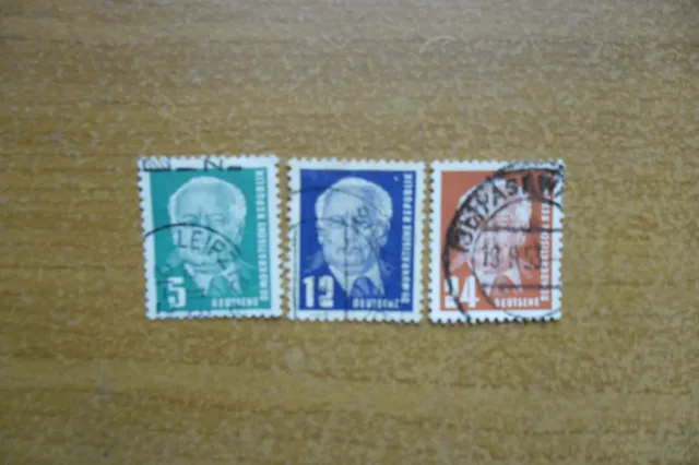 3 gestempelte Wilhelm- Pieck-Briefmarke DDR 1952 (52.11)