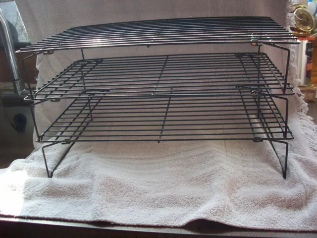 3 Wire Standing trays fold flat stackable 40 x 25 x 22 cm Ref 364