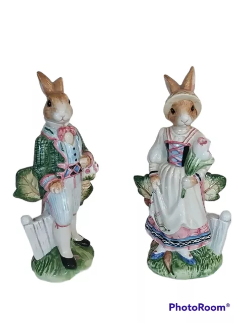 Fitz & Floyd Old World Classics Easter Bunny Rabbits Salt & Pepper Shakers