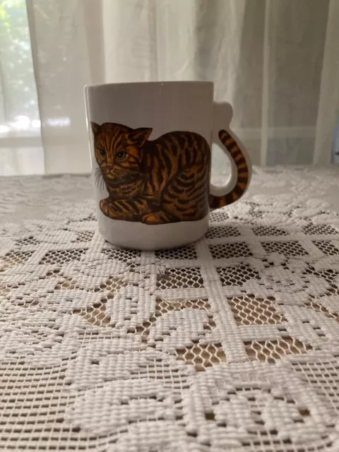 Vintage Orange Tabby Grumpy cat mug/cup cat Tail Handle