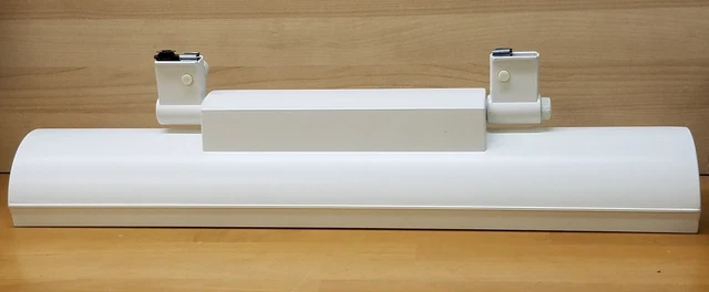 Borde blanco de lastre electrónico Lightolier 8279ENWWWHVAO 24 1/2" Calculite