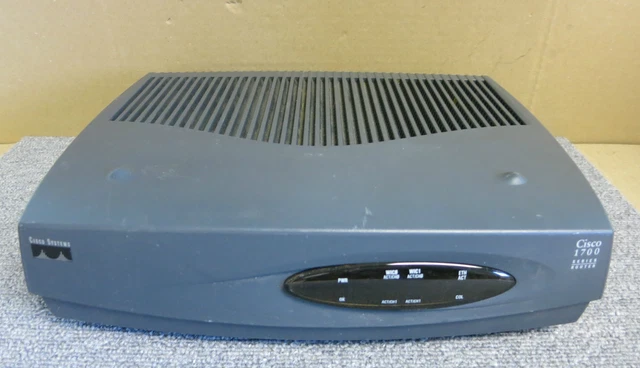 CISCO 1700 SERIES Modular Access Router 64MB DRAM 32MB Memory - P/N ...