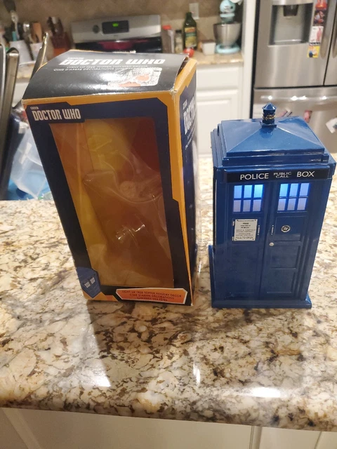 Doctor Who Tardis Light Up Christmas Tree Topper Blue Police Box Decoration