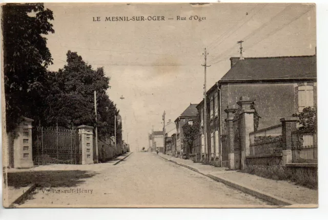 LE MESNIL SUR OGER - Marne - CPA 51 - Rue d' Oger