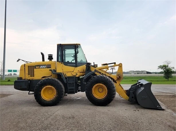 2015 KOMATSU WA200-7 wheel loader
