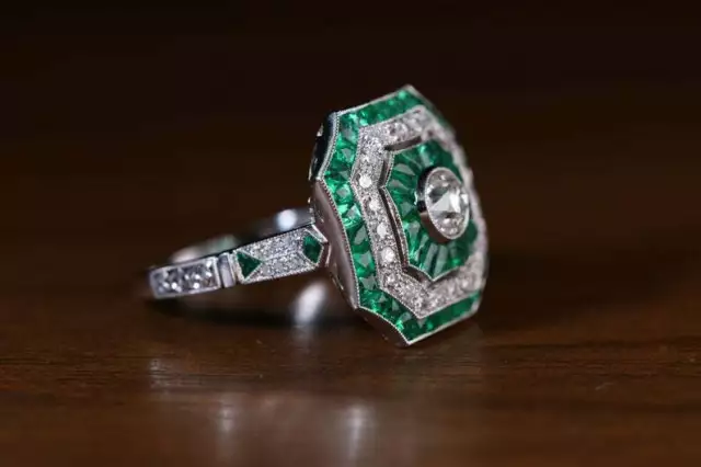 Art Deco White CZ & Green Emerald Women's Wedding 925 Silver Cluster Unique Ring 3