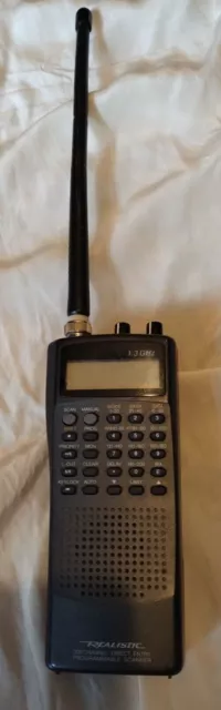Working Realistic Pro-26 - Handheld Scanner / Receiver Radio - 25Mhz - 1.3Ghz