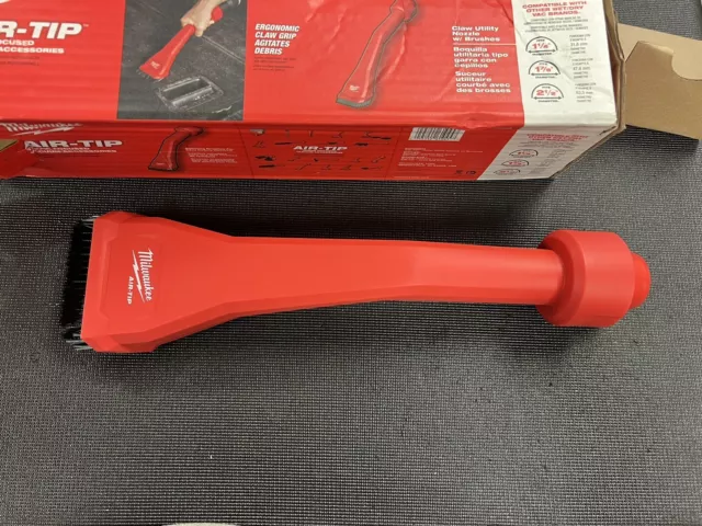 Milwaukee Air-Tip Claw Utility Nozzle With Brushes