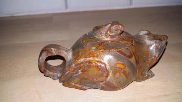 Hardstone  frog small tea pot very ornate beautifully made