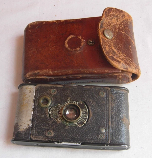 Vintage Folding Camera Stok Fotoğraflar & Amatör Video Kamera‘nin Daha Fazla Res