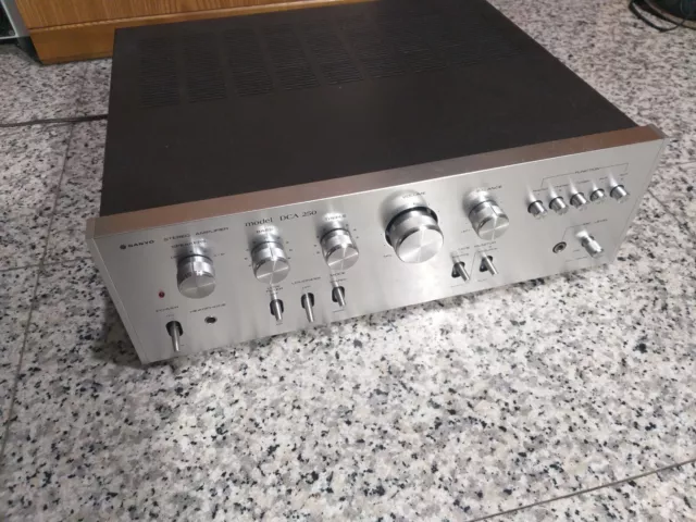 Amplificatore SANYO DCA-250