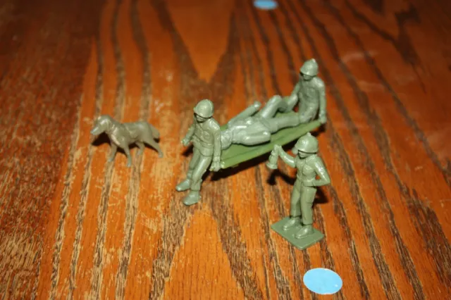 Timmee Processed Plastic Army Medics, Nurse, Stretcher, Wounded Soldier, Dog