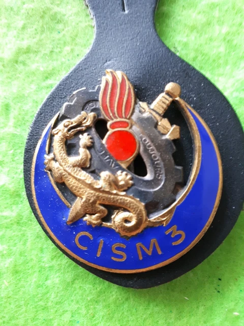 INSIGNE CENTRE D'INSTRUCTION Service Du Materiel N°1 EUR 5,00 - FR