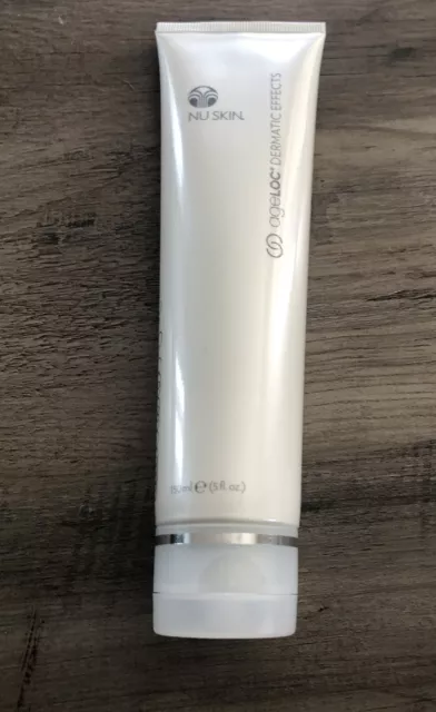 Nu Skin Dermatic Effects Body Contouring Lotion - 5oz Nu Skin Dermatic Effects Body Contouring Lotion - 5oz