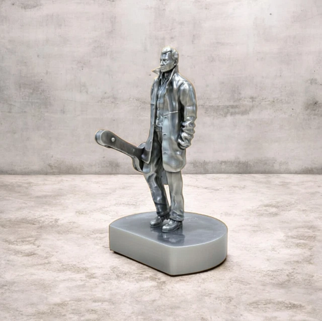 Johnny Hallyday - Statue en métal injecté 16cm Johnny au micro