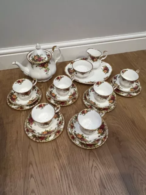 Royal Albert Old Country Roses Tea Set with Teapot (22 pieces) 1st Quality.